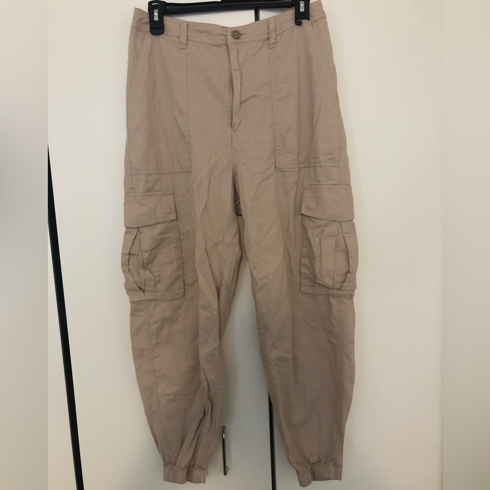 Khaki Abercrombie & Fitch Cargo Jogger